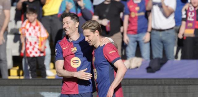 开云体育官方下载-轮换巴萨豪取9连胜，莱万老当益壮不让最佳射手